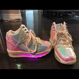 YRU iridescent light up shoes